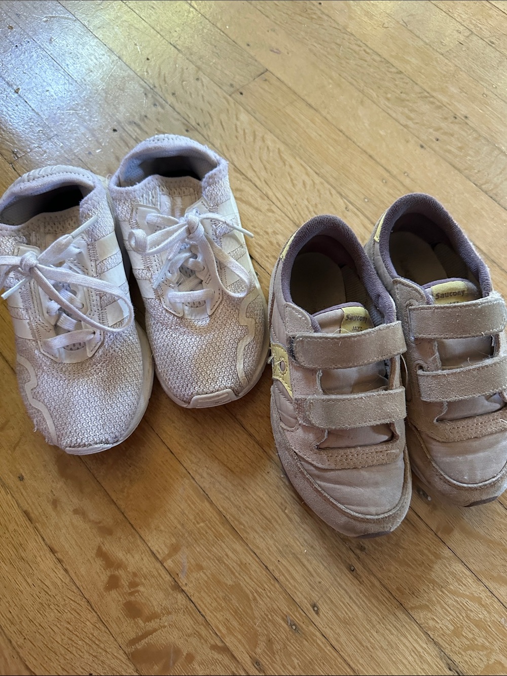 Athletic sneaker bundle